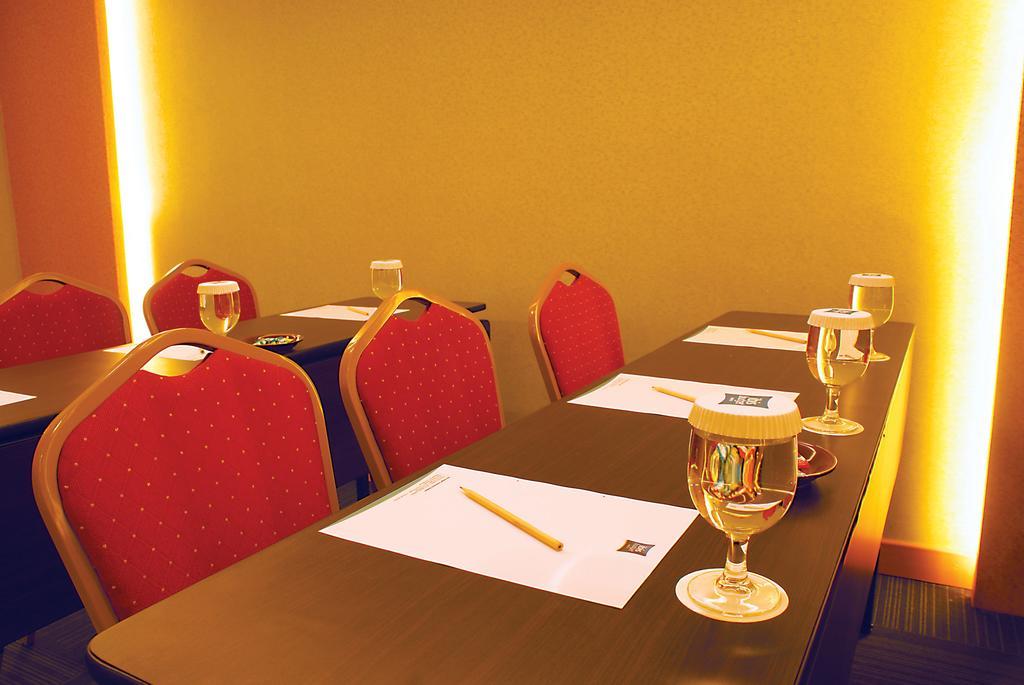 Ibis Budget Semarang Tendean Экстерьер фото